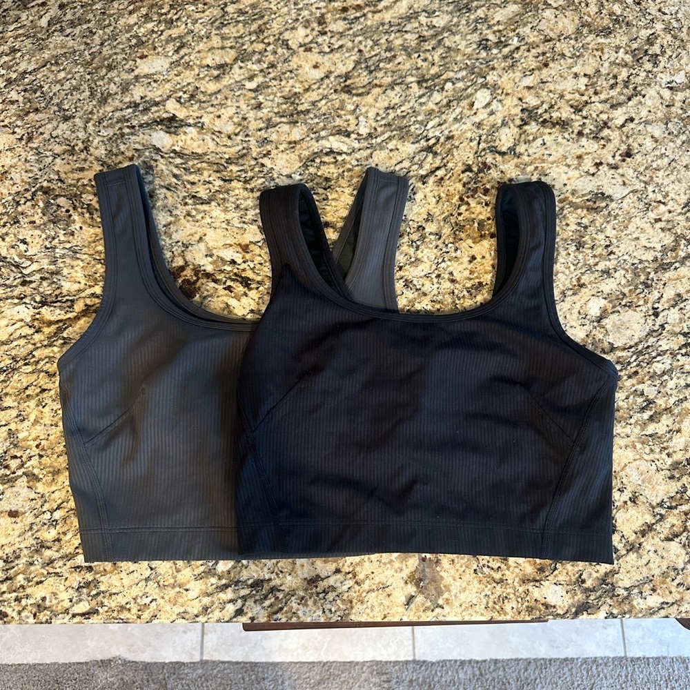 Lululemon Black and Gray Ribbed Crop Tops